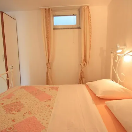 Apartment Fuer 3 Personen Ca 33 Qm In Crikvenica, Kvarner Bucht Und Umgebung