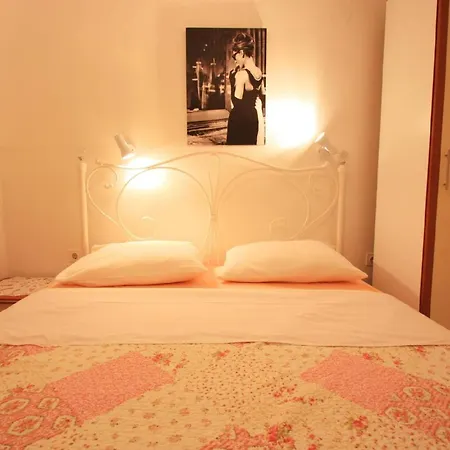 Fuer 3 Personen Ca 33 Qm In Crikvenica, Kvarner Bucht Und Umgebung Apartman *
