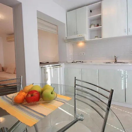 Fuer 3 Personen Ca 33 Qm In Crikvenica, Kvarner Bucht Und Umgebung Apartman *